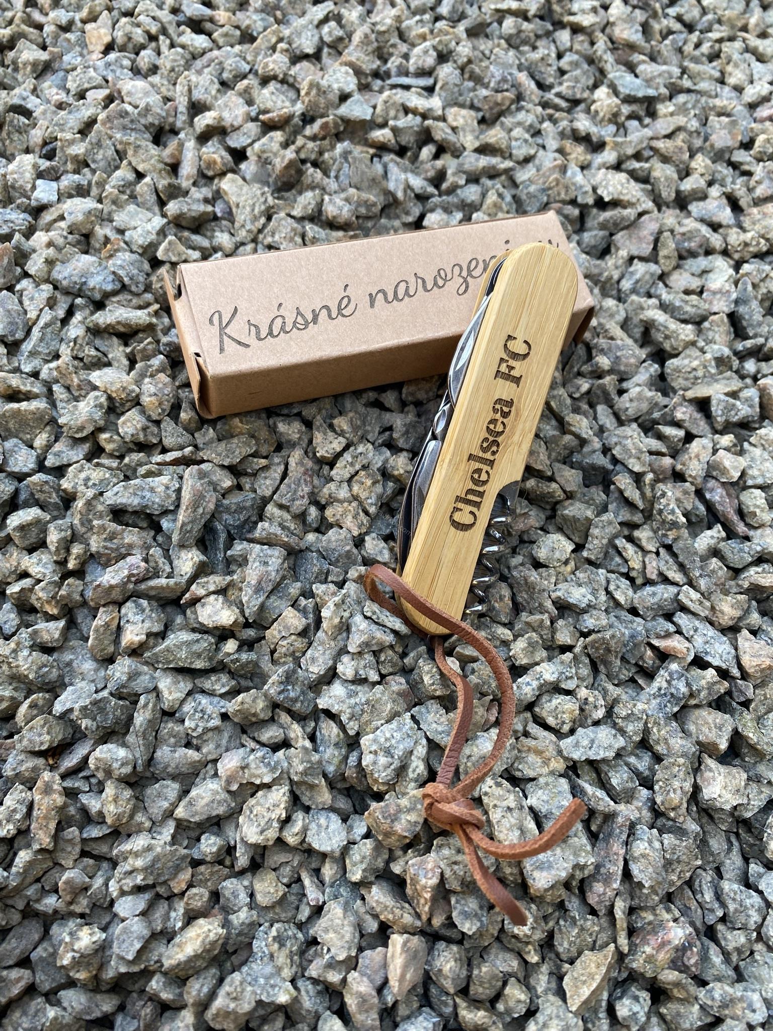 Gravírovaný nožík v krabičce 
