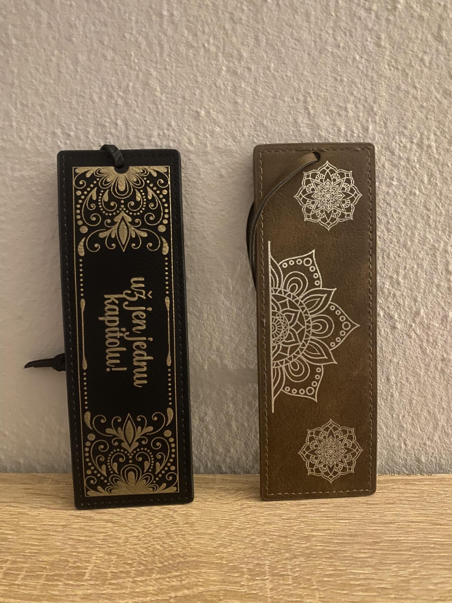 Gravírovaná kožená záložka do knížky