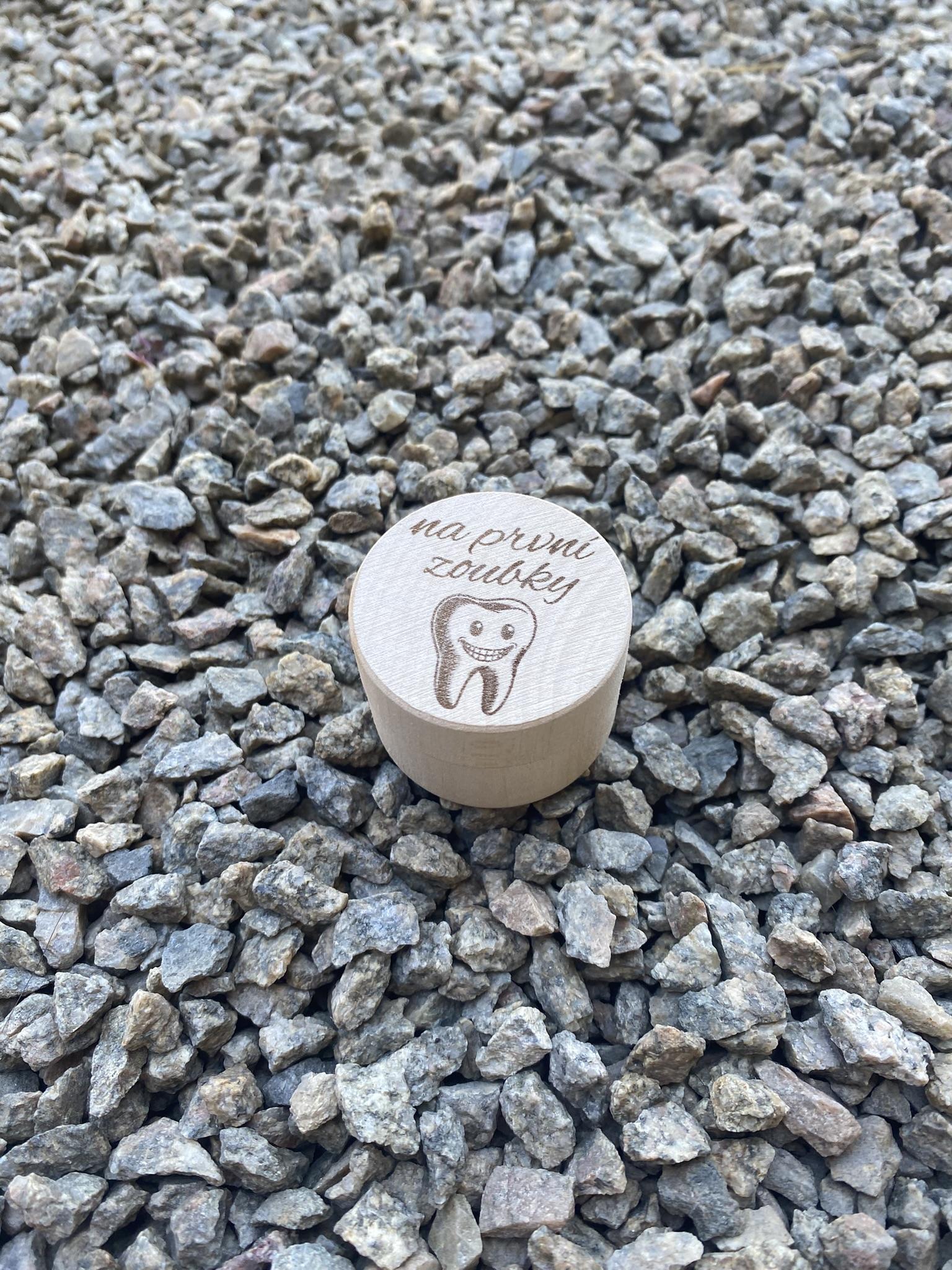 Krabička na první zoubky