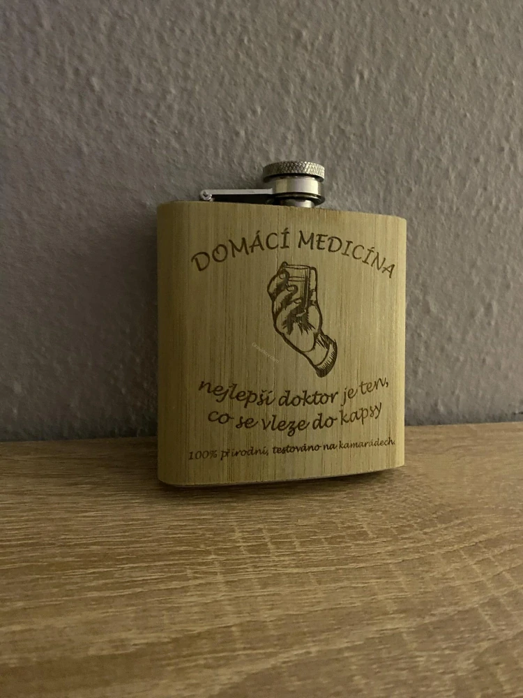 Gravírovaná bambusová placatka 