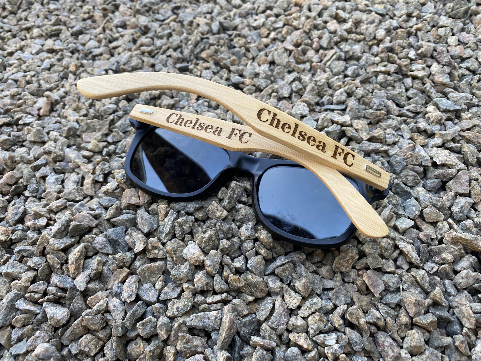 Gravírované sluneční brýle 