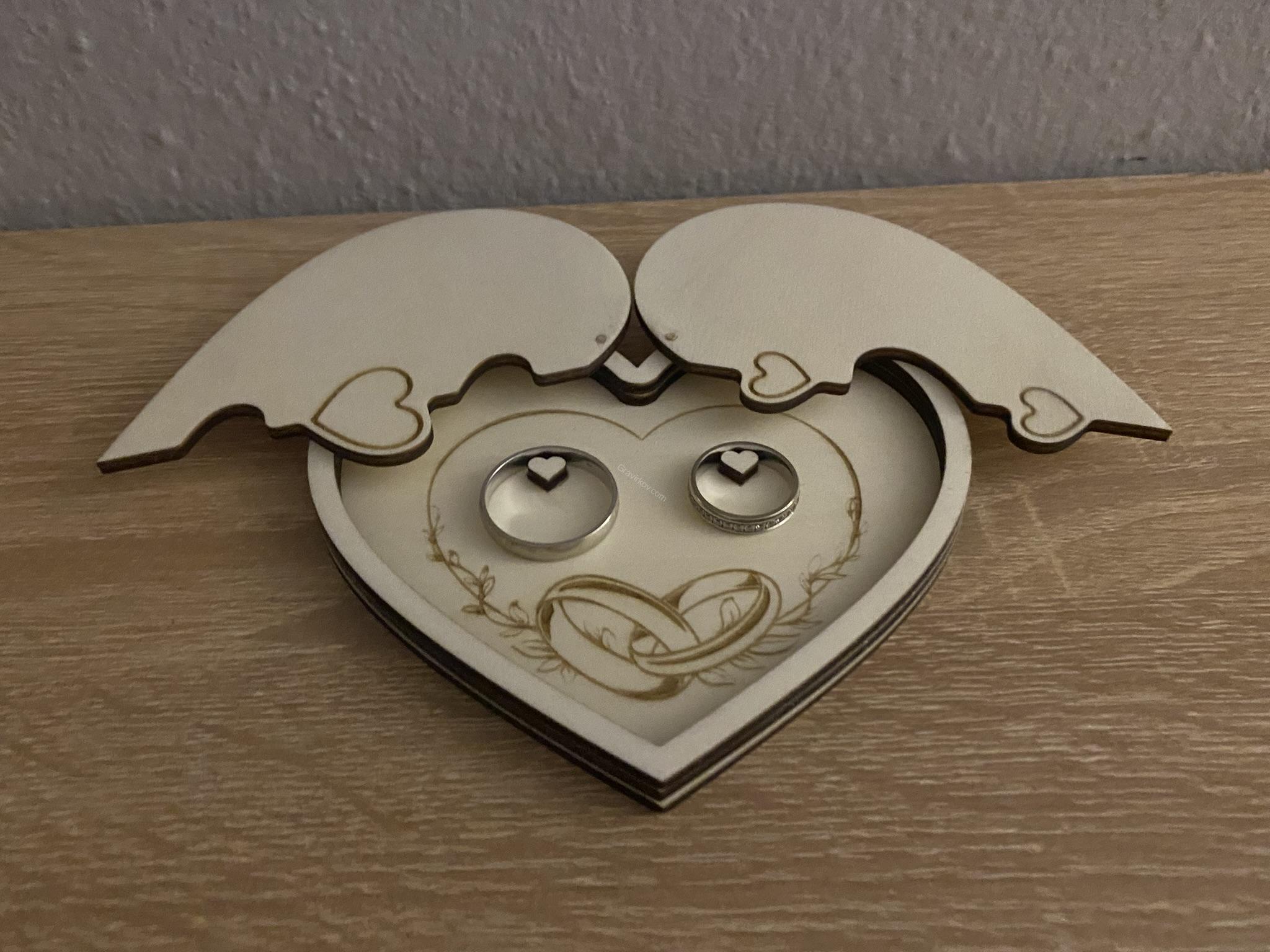 Otevírací srdíčko na prstýnky 