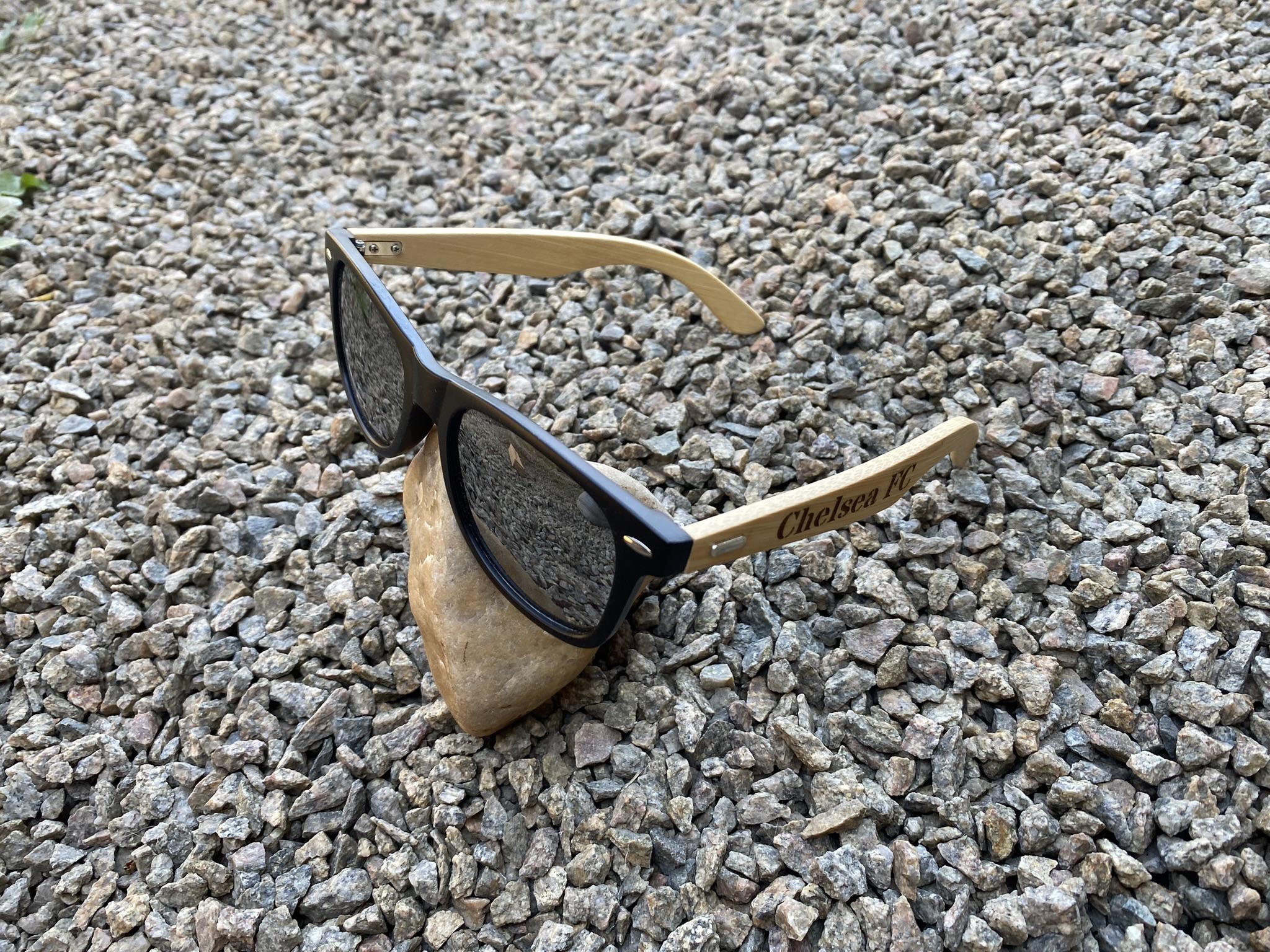 Gravírované sluneční brýle 