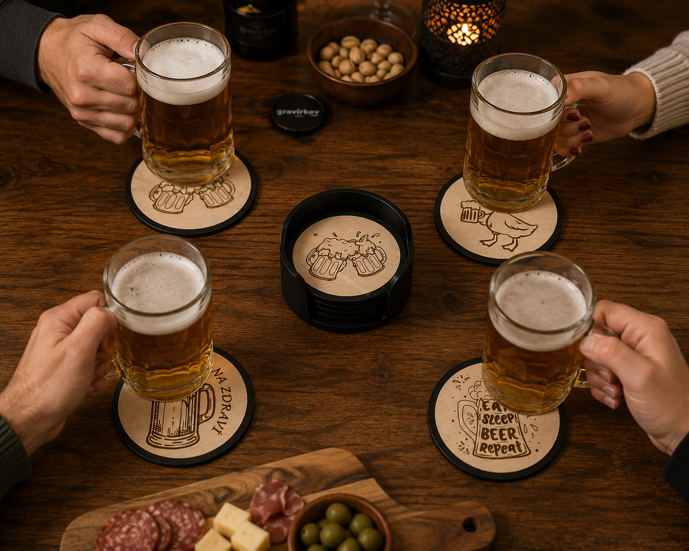 Designové dřevěné podtácky WOOD PRINT – sada 4 ks + držák