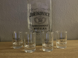 Gravírovaný panák - 1 ks