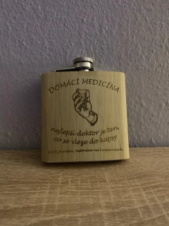 Gravírovaná bambusová placatka